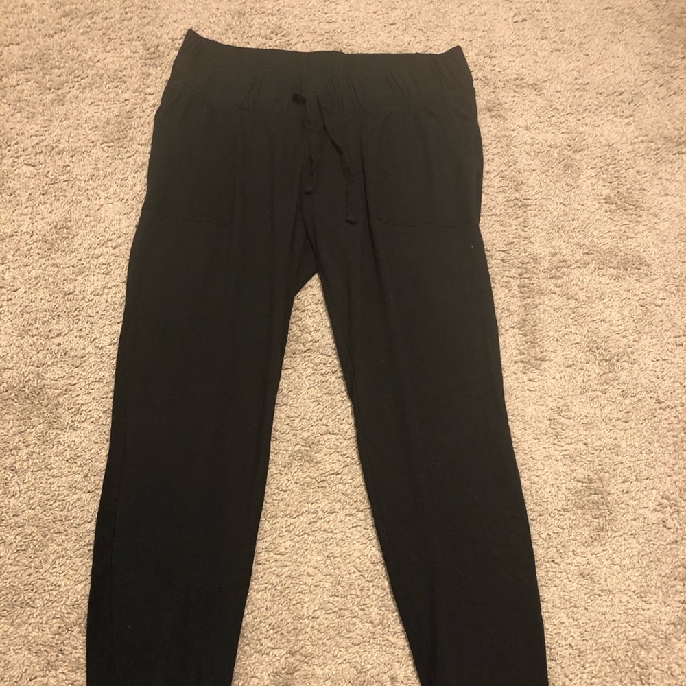 Black maternity joggers